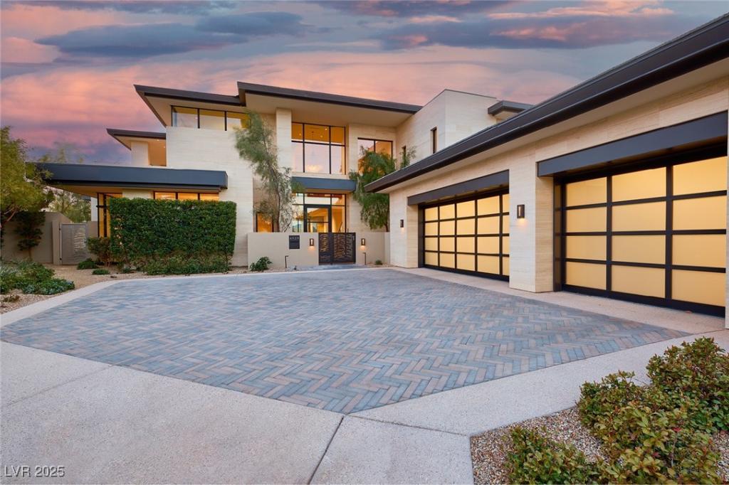MLS #2718385 image #0