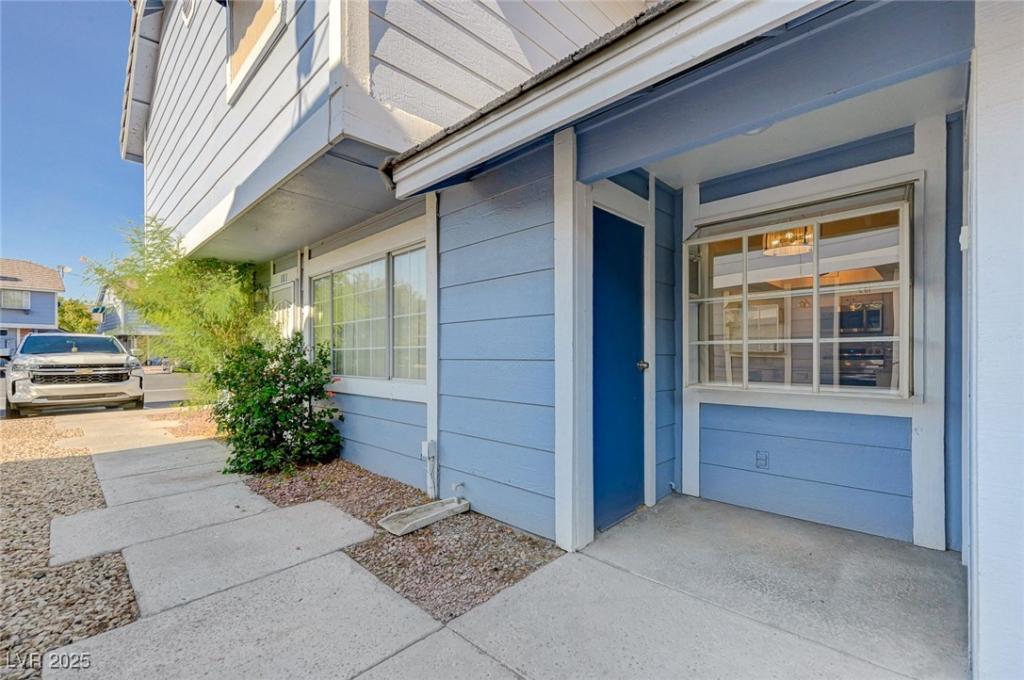 MLS #2718400 image #0
