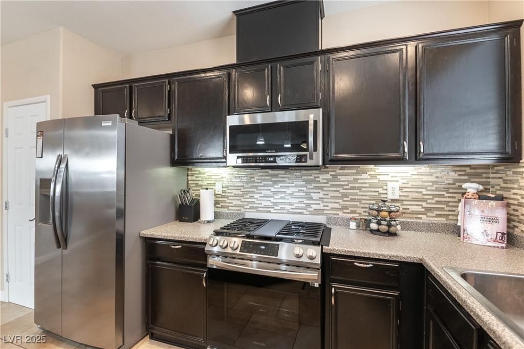 MLS #2718497 image #0