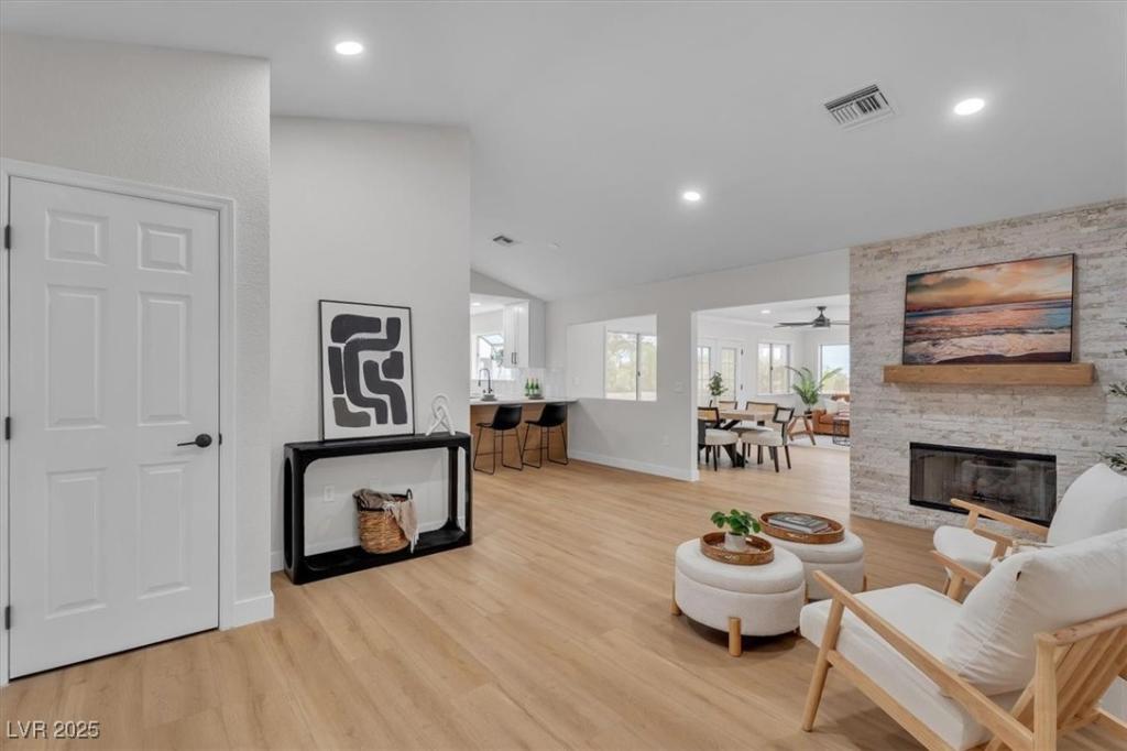 MLS #2718503 image #0