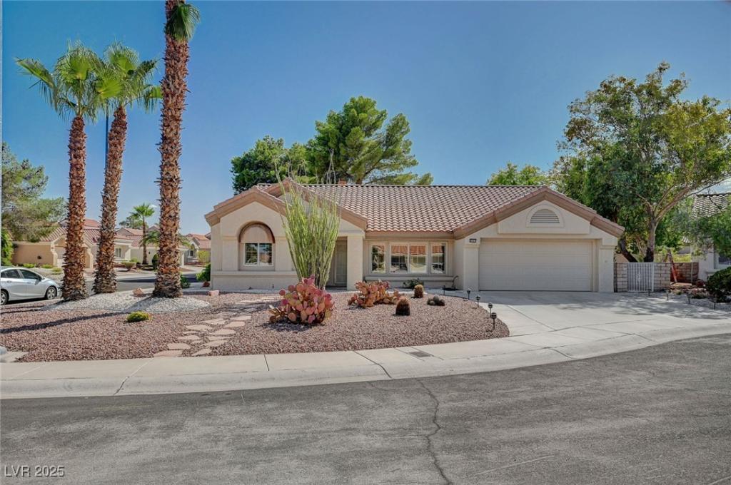 MLS #2718618 image #0