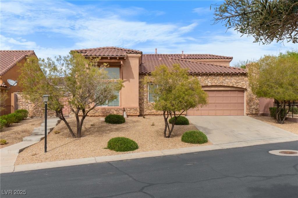 MLS #2718627 image #0