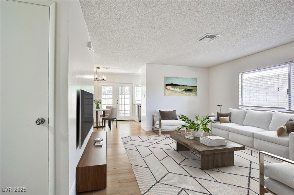 MLS #2718633 image #0
