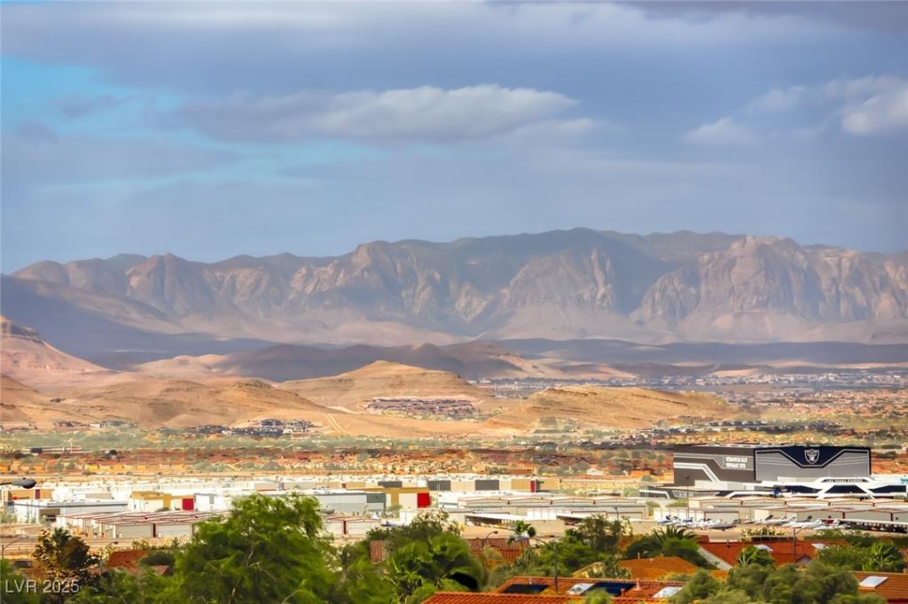 MLS #2718681 image #0