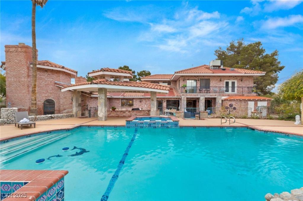 MLS #2718688 image #0