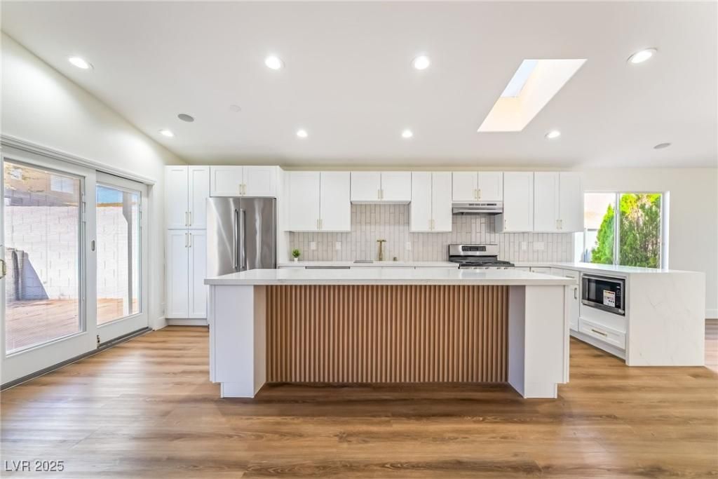MLS #2718704 image #0
