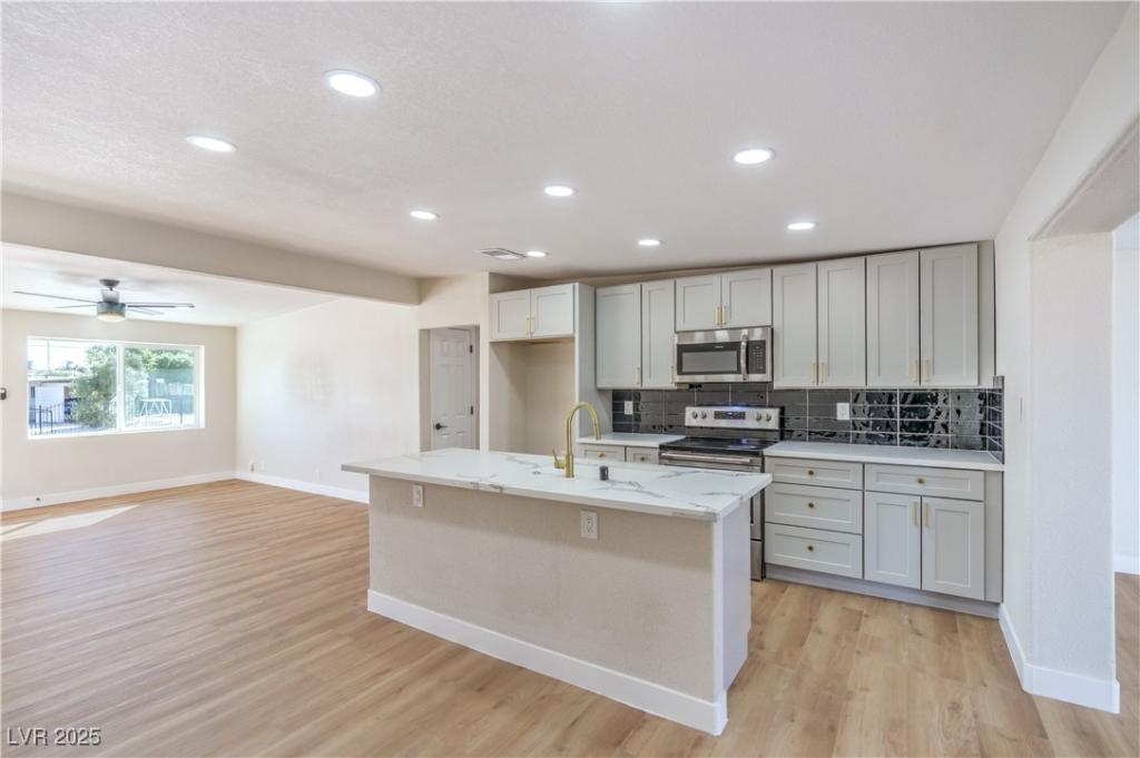MLS #2718799 image #0