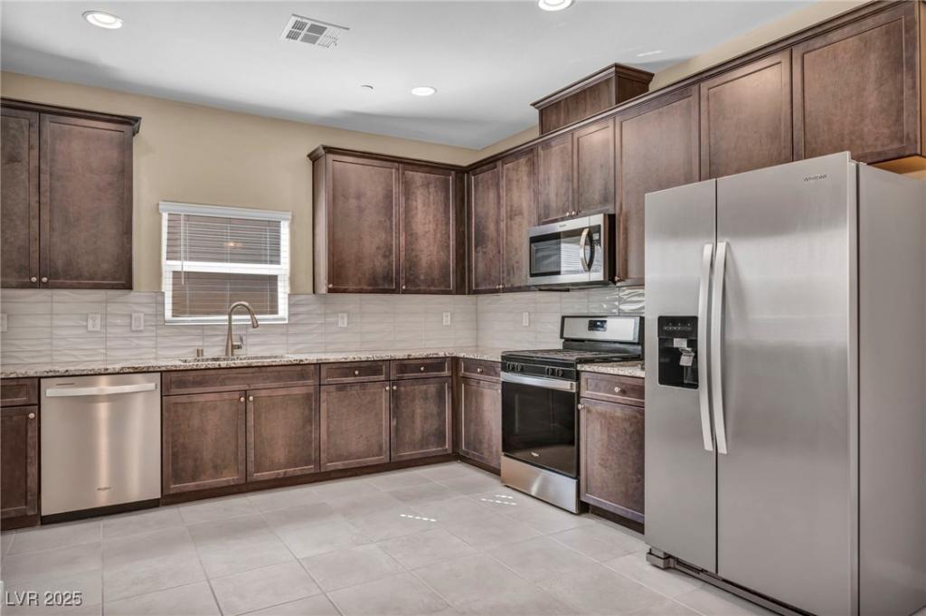 MLS #2718839 image #0