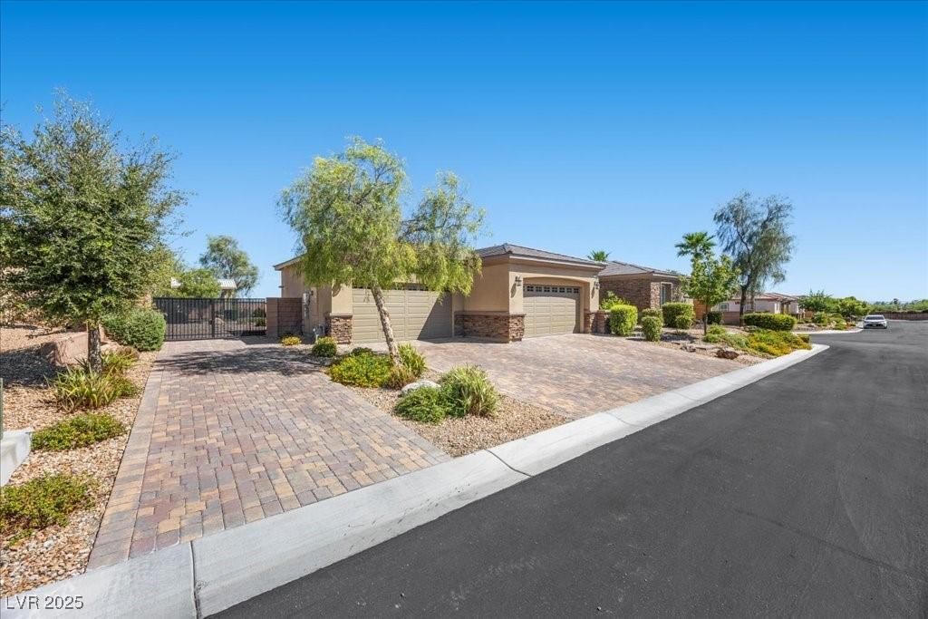 MLS #2718840 image #0