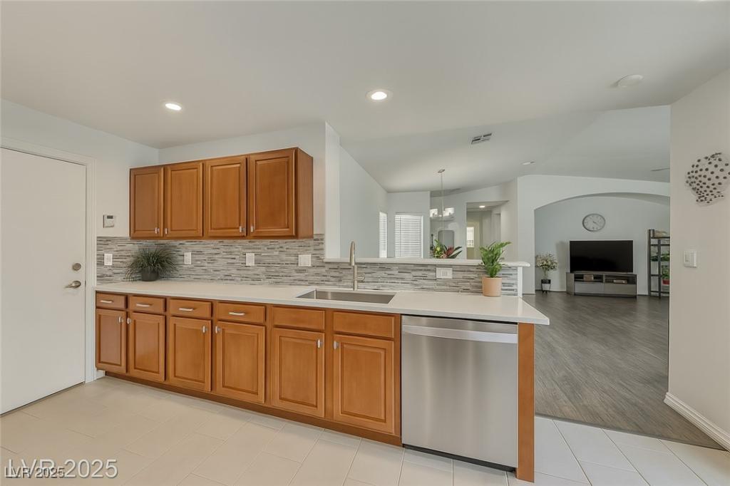 MLS #2719056 image #0