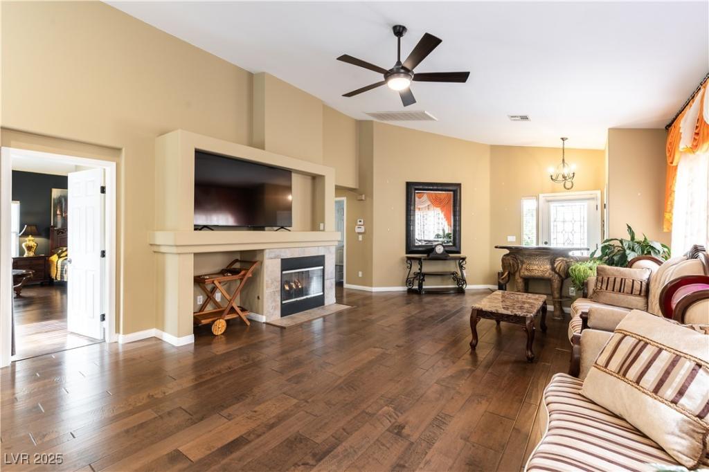 MLS #2719723 image #0