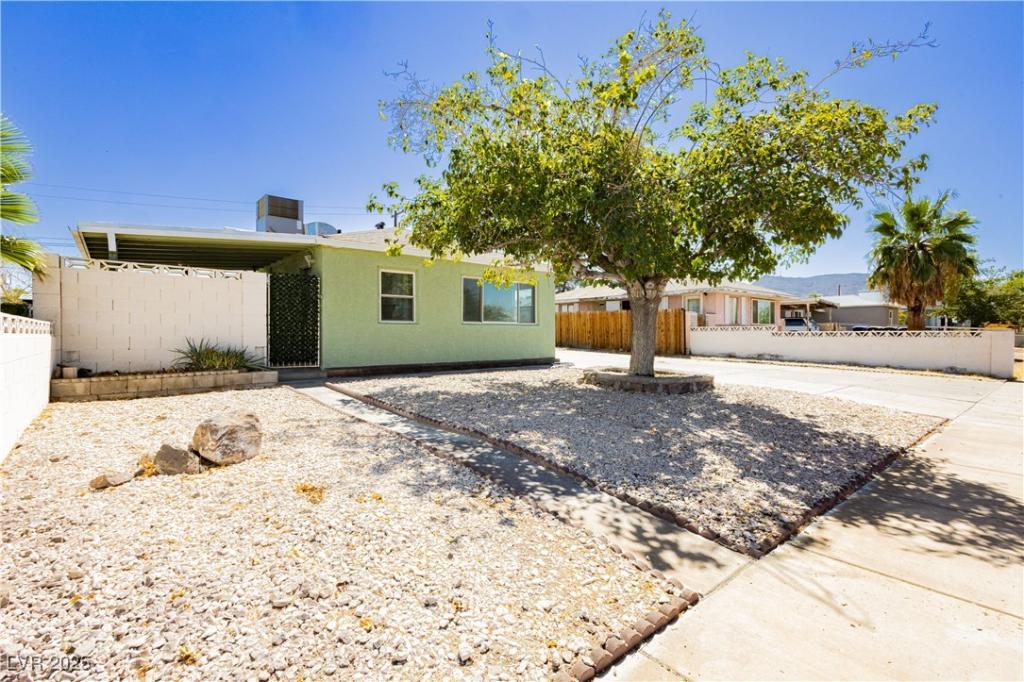 MLS #2720045 image #0