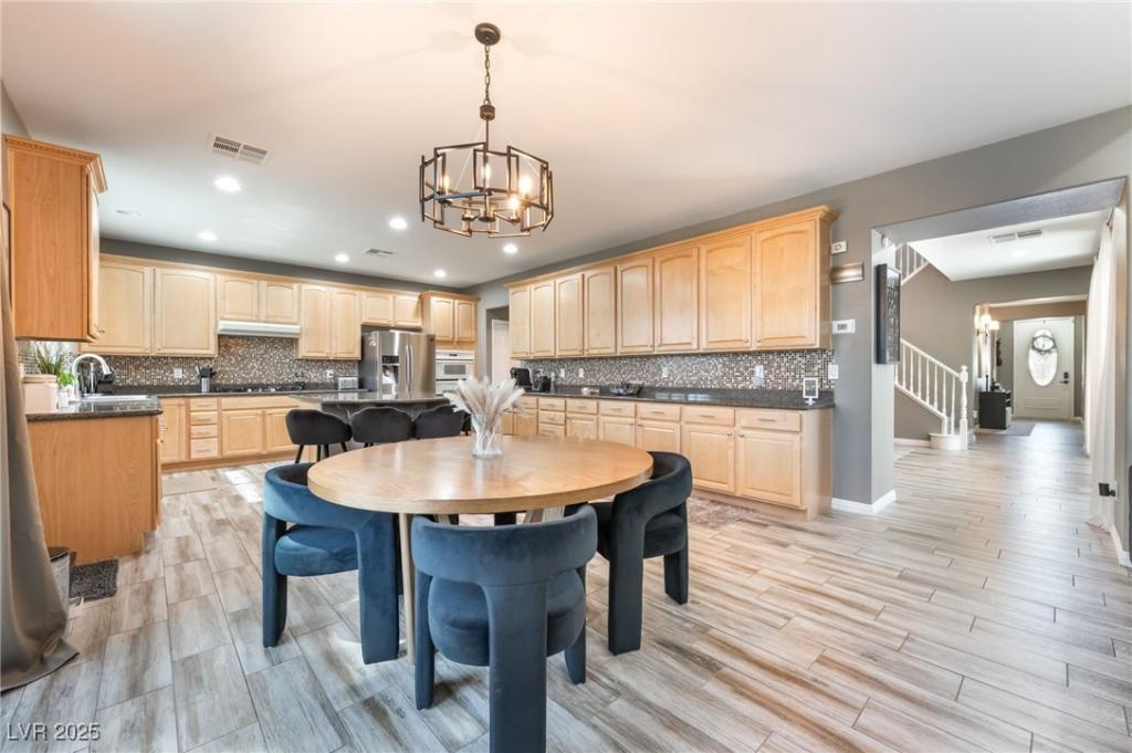 MLS #2720138 image #0