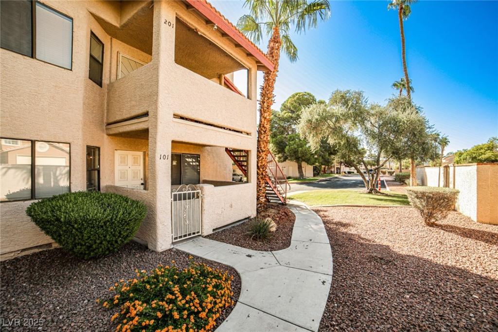 MLS #2720227 image #0