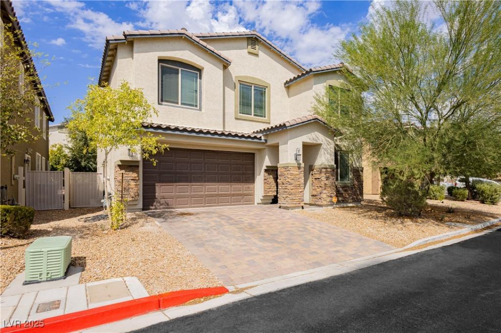 MLS #2720242 image #0