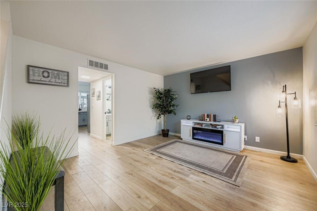 MLS #2720439 image #0