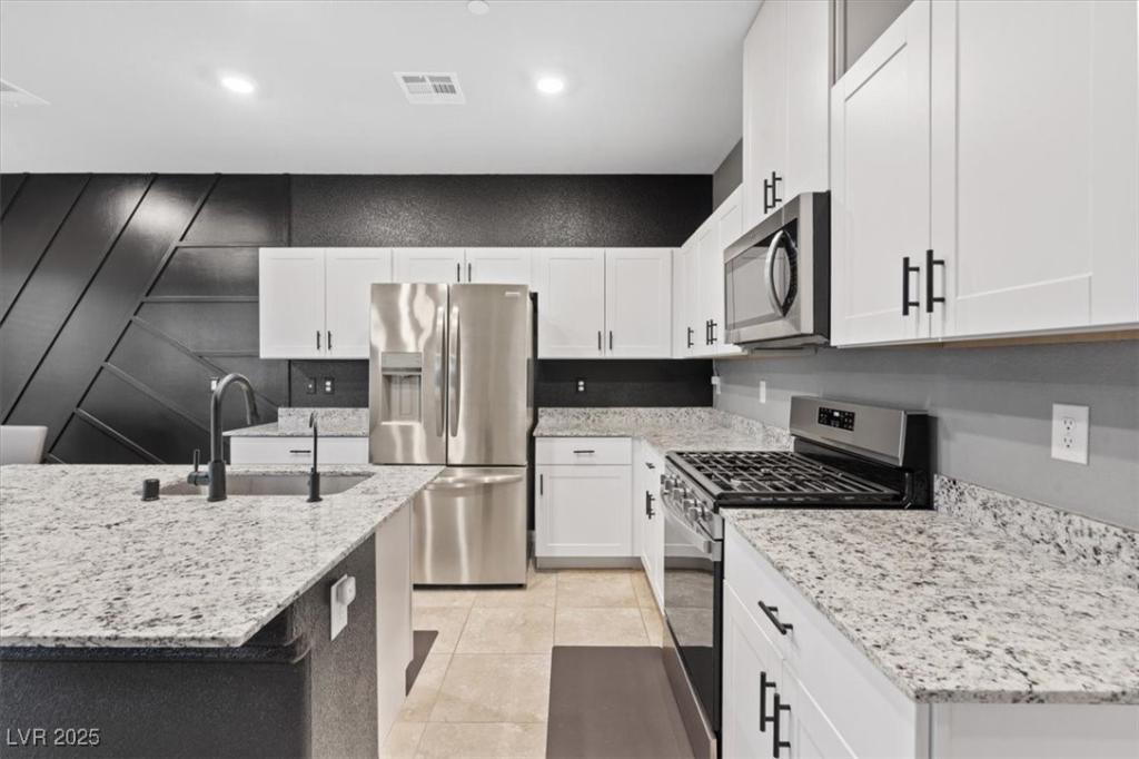 MLS #2720662 image #0