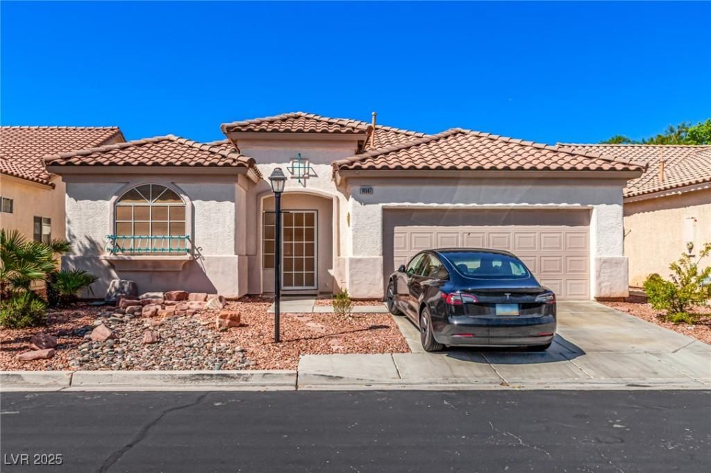 MLS #2720806 image #0