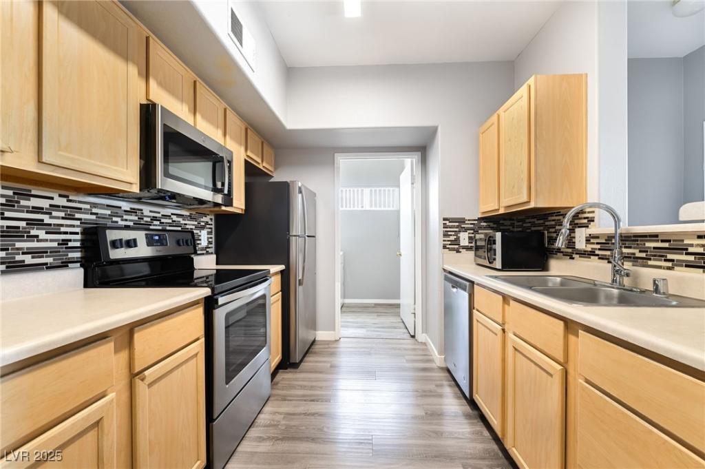 MLS #2720826 image #0