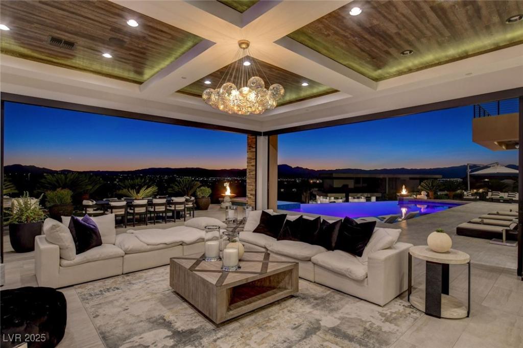 MLS #2720940 image #0