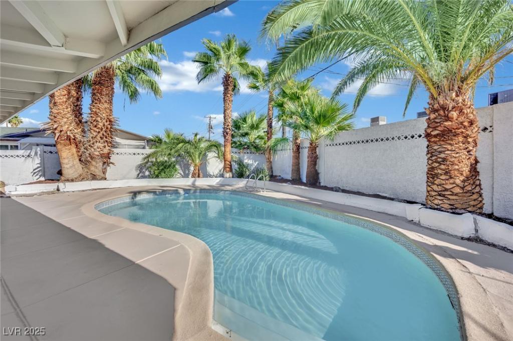 MLS #2721178 image #0