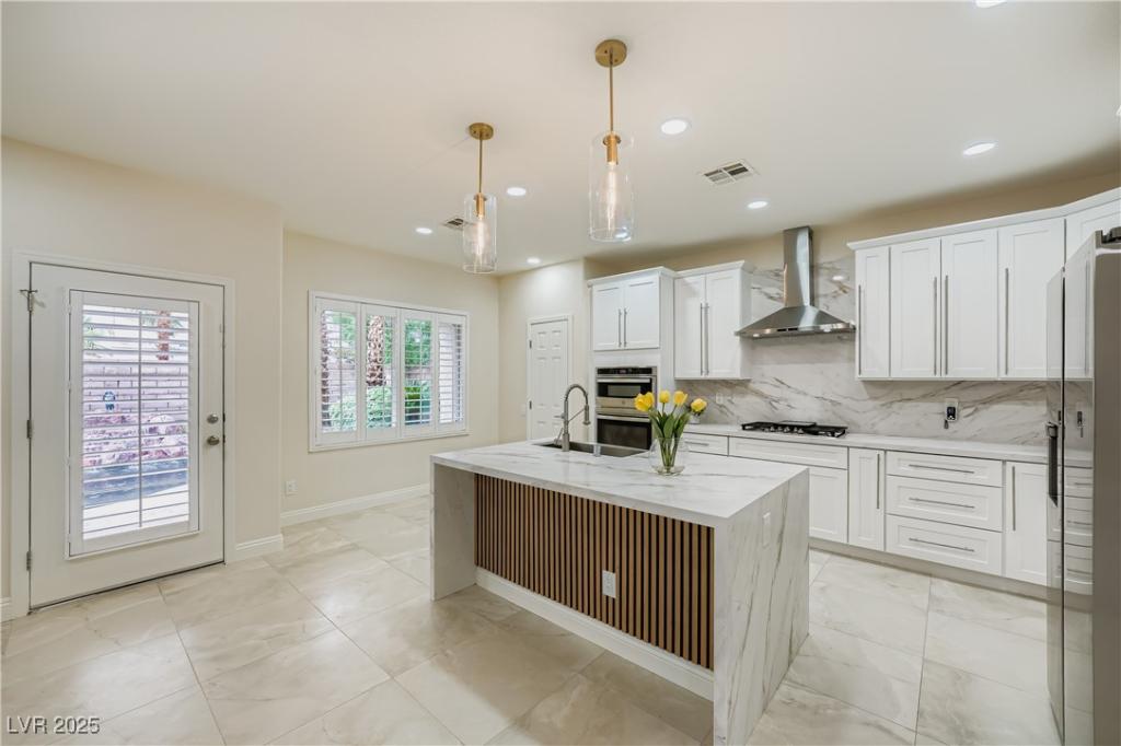 MLS #2721248 image #0