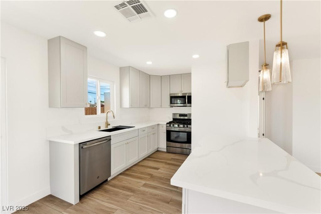 MLS #2721577 image #0