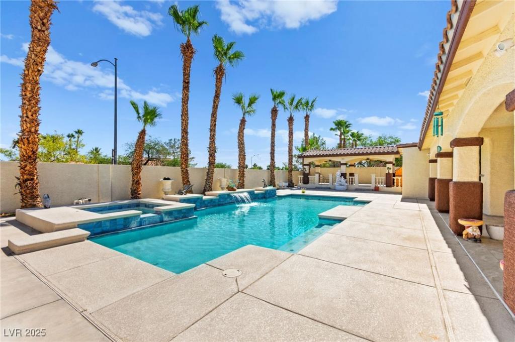 MLS #2722026 image #0