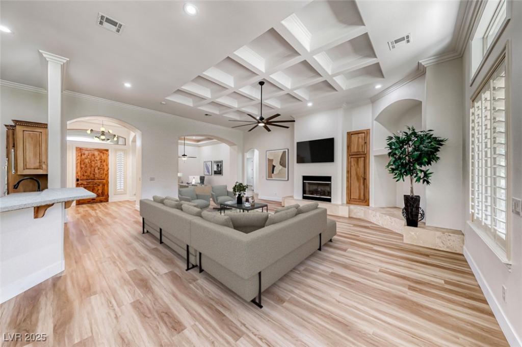 MLS #2722845 image #0
