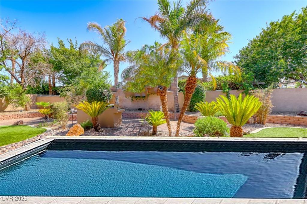 MLS #2722845 image #0