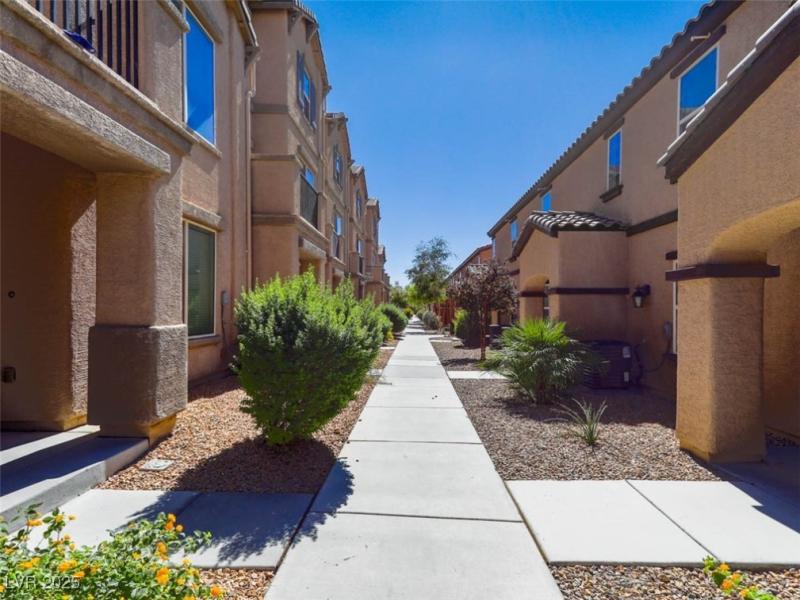 MLS #2723376 image #0