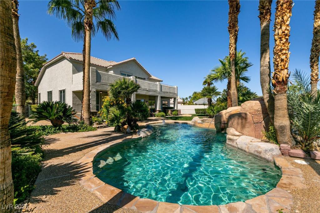 MLS #2723421 image #0