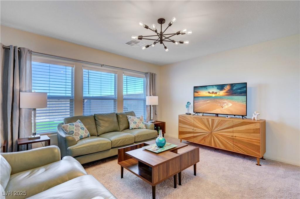 MLS #2723872 image #0