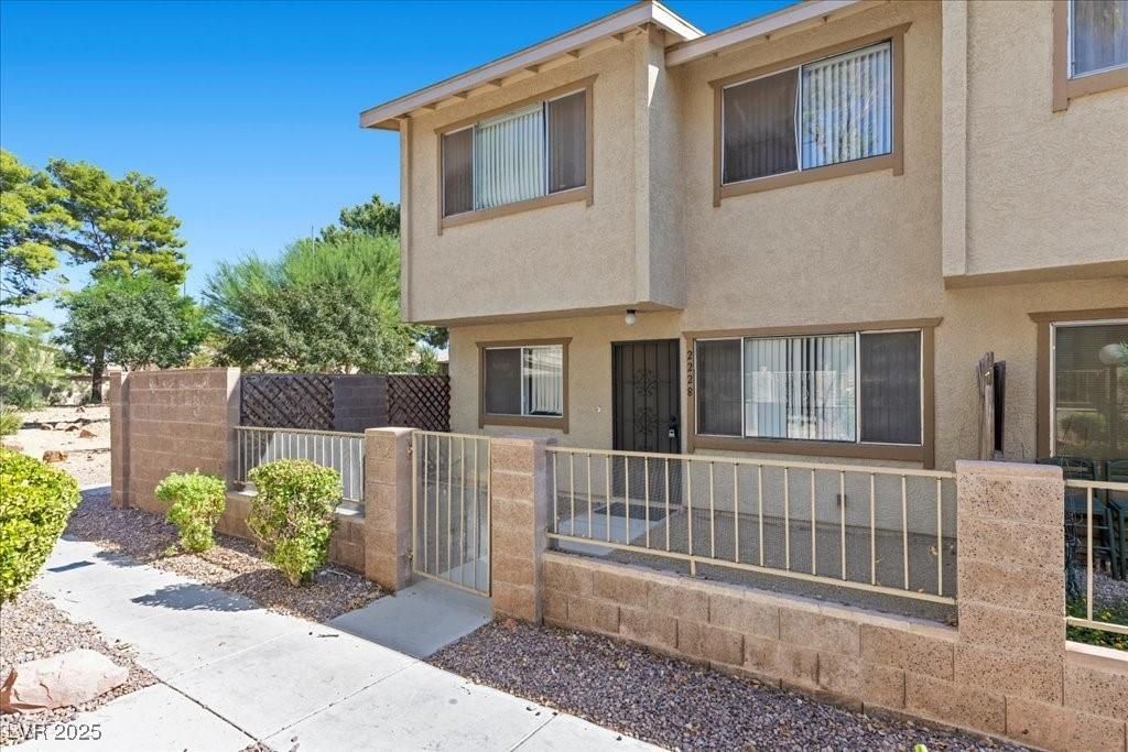 MLS #2723998 image #0