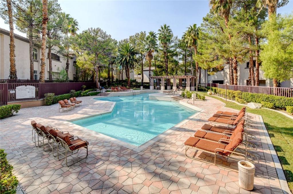 MLS #2724581 image #0