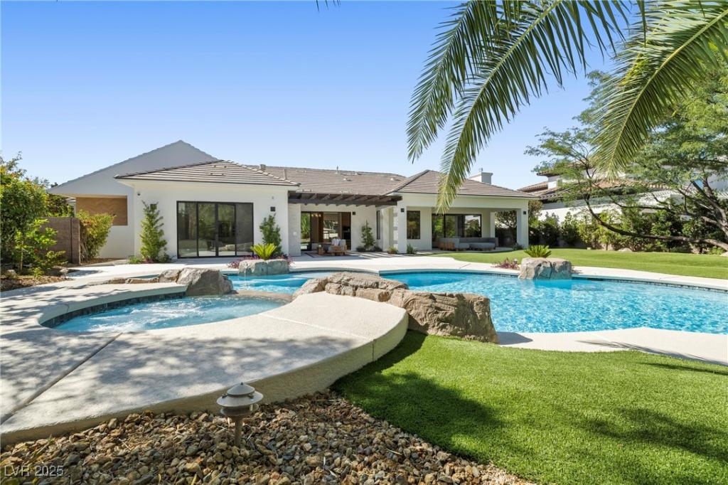 MLS #2724646 image #0