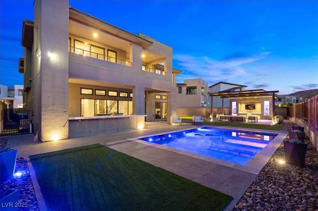 MLS #2725072 image #0