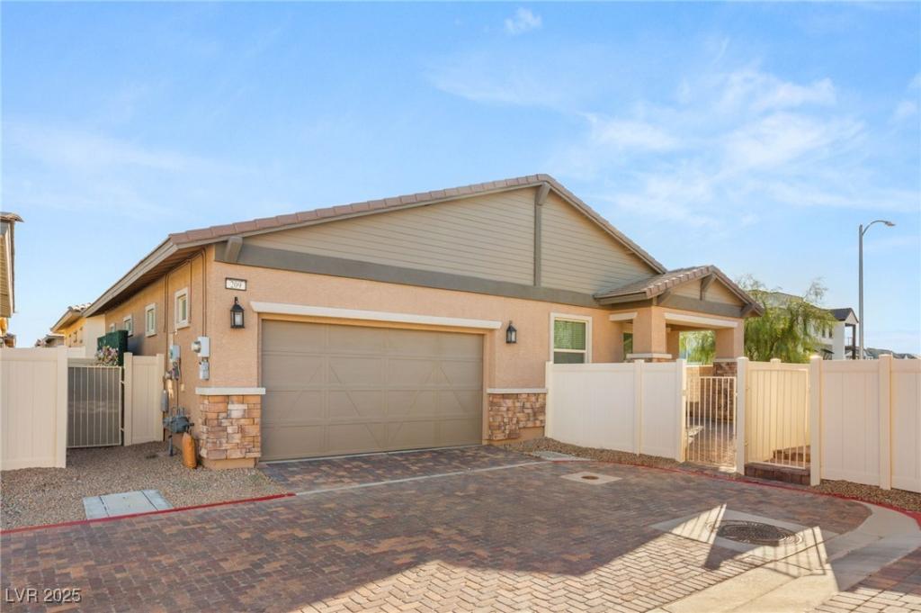 MLS #2725080 image #0