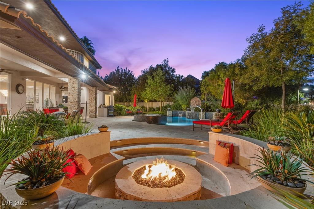 MLS #2725205 image #0