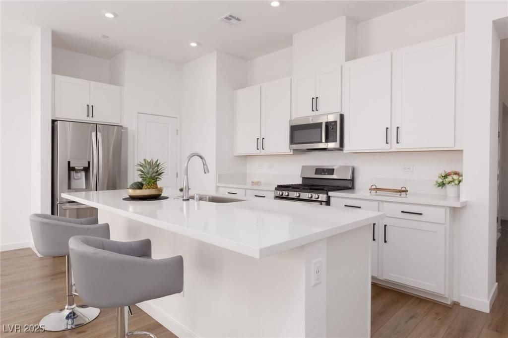 MLS #2725244 image #0