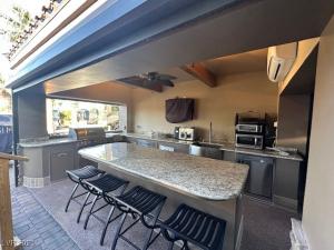 MLS #2725248 image #0