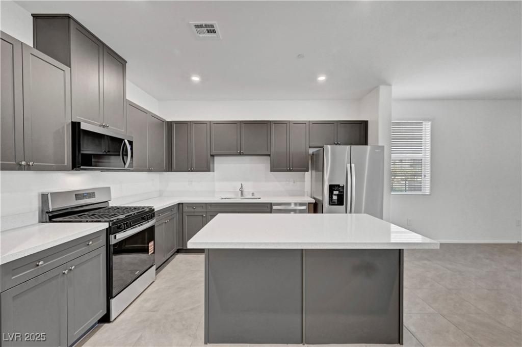 MLS #2725309 image #0