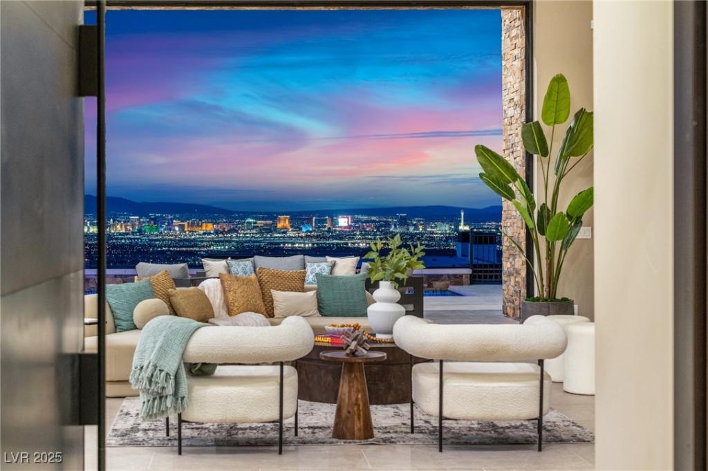 MLS #2725378 image #0