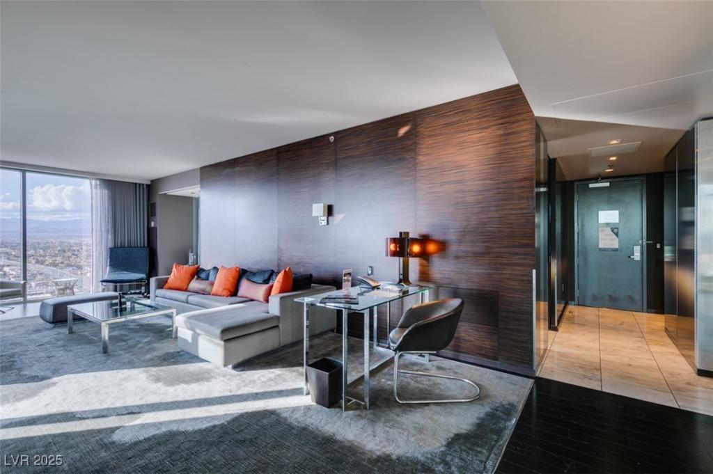 MLS #2725614 image #0