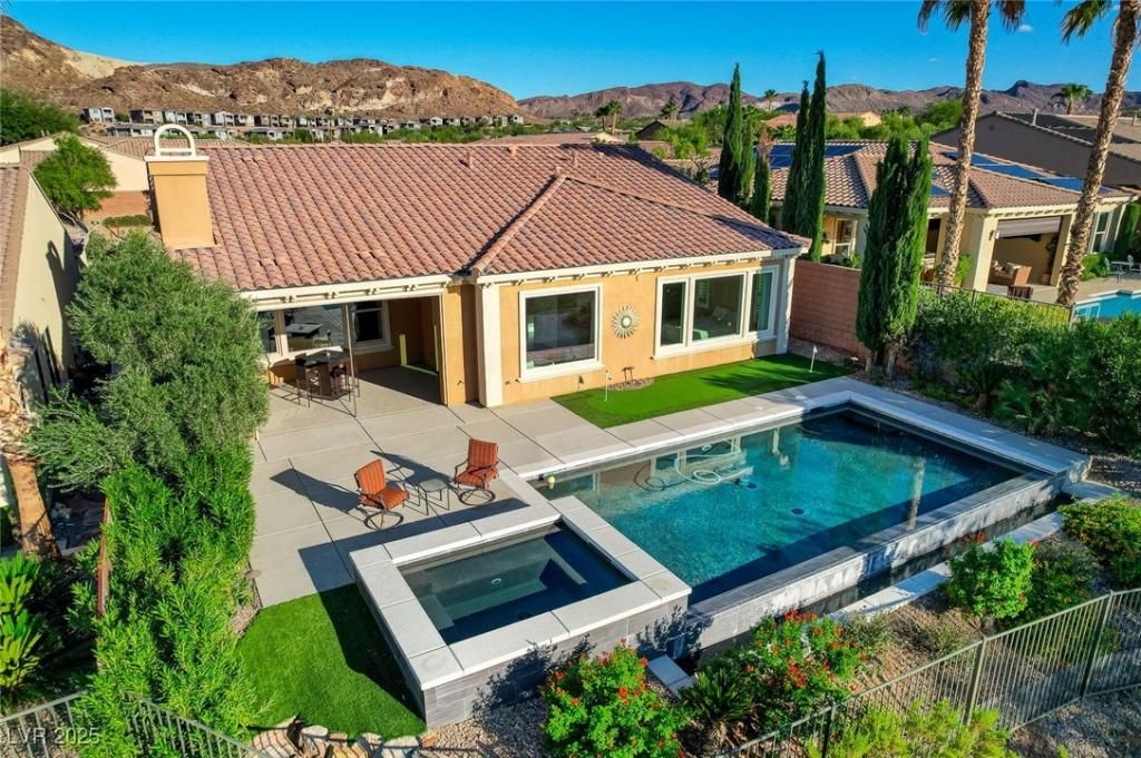 MLS #2725654 image #0