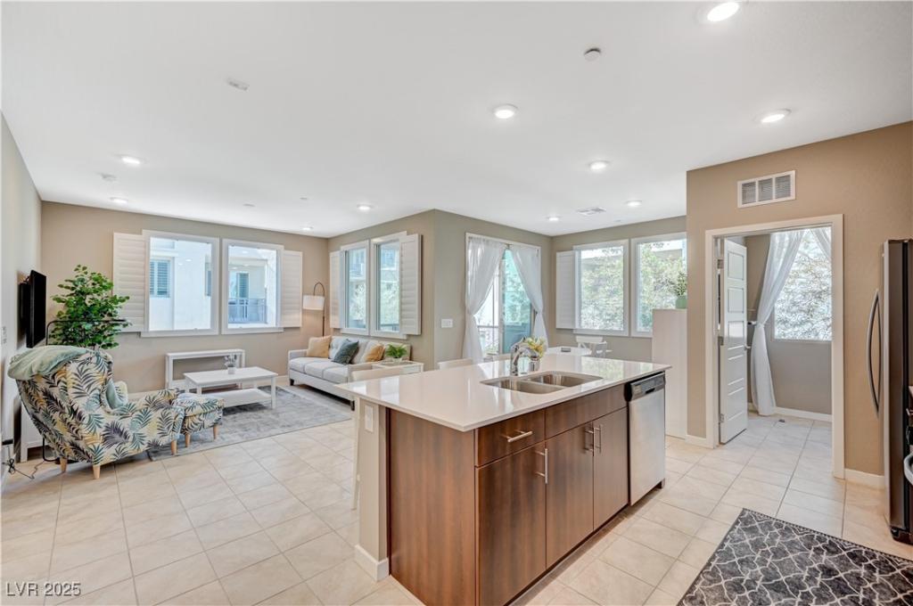 MLS #2725695 image #0