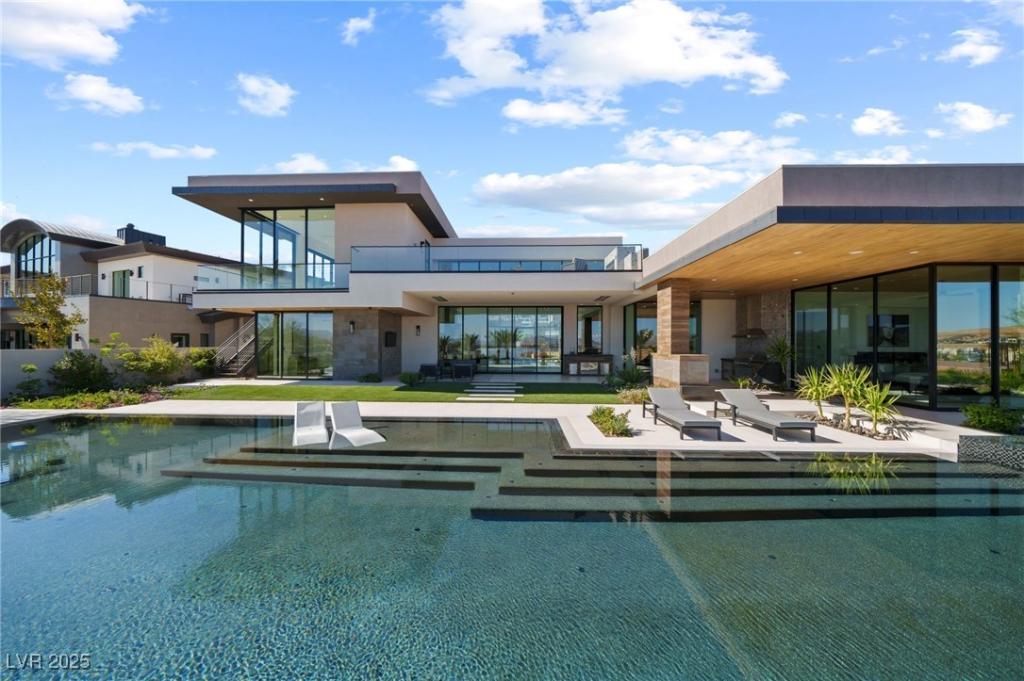 MLS #2726834 image #0