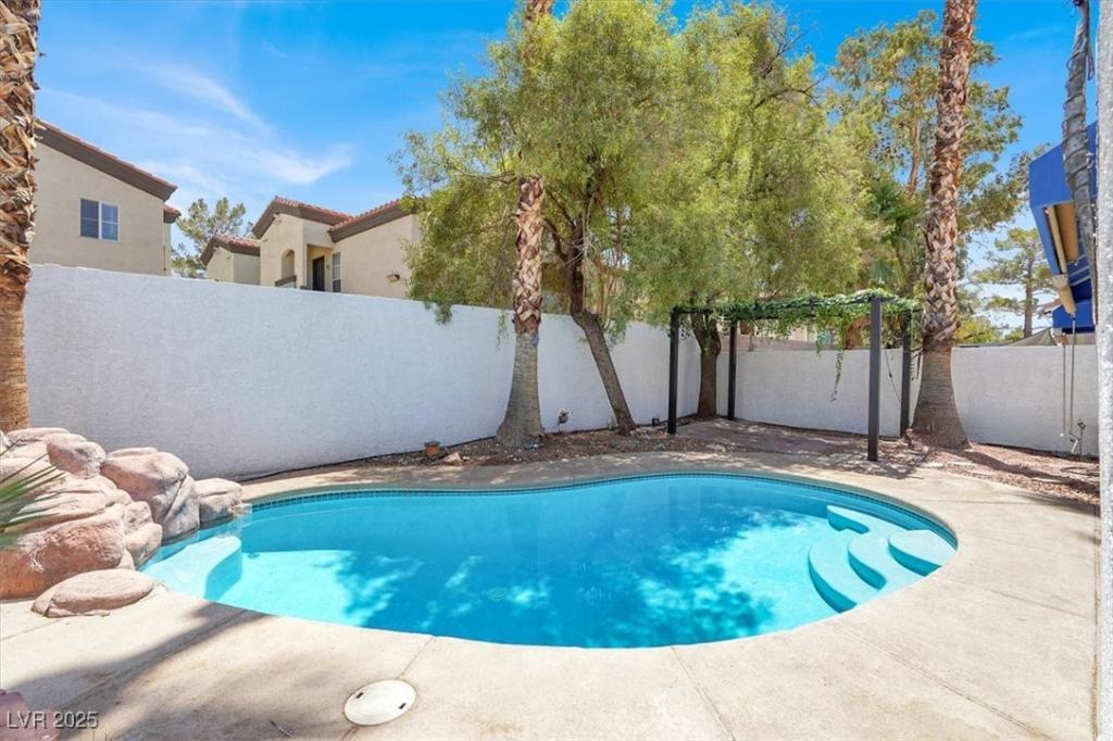 MLS #2728040 image #0