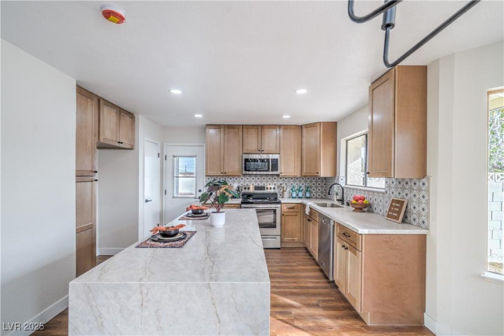 MLS #2728096 image #0