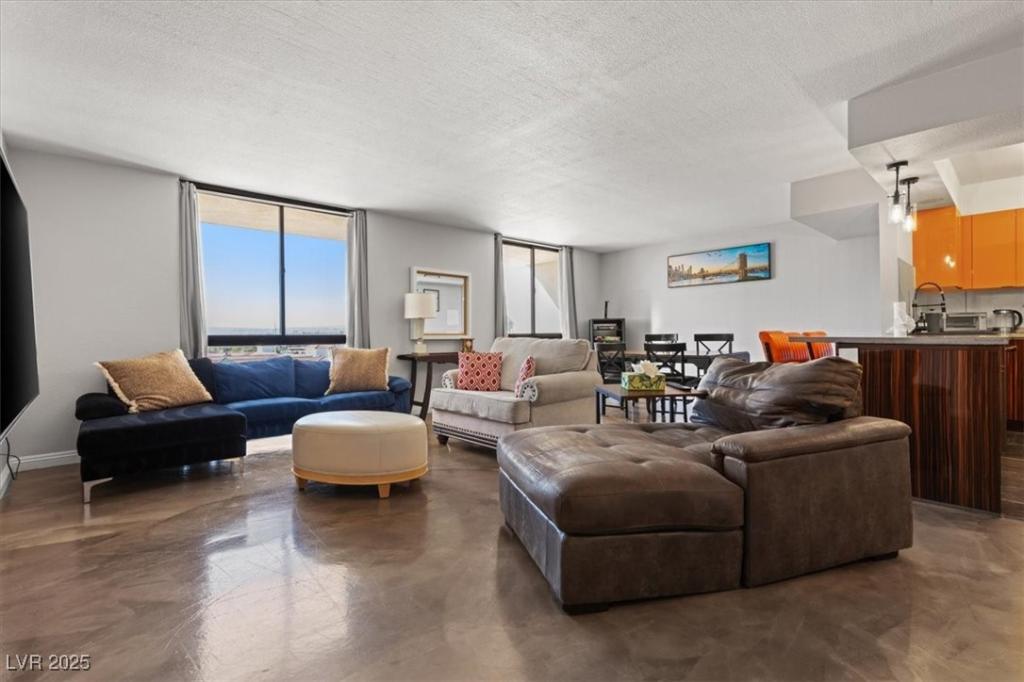 MLS #2728143 image #0